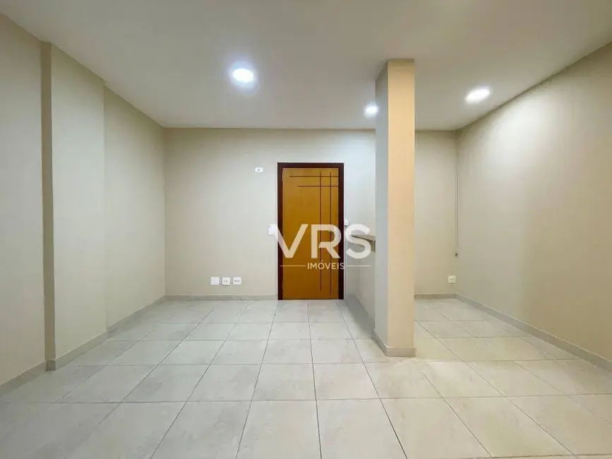 Foto 2 de Sala Comercial para alugar, 51m2 em Várzea, Teresopolis - RJ