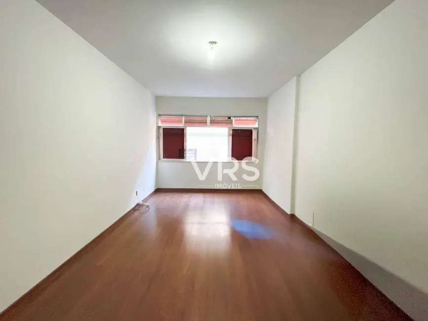 Foto 1 de Apartamento com 1 quarto à venda, 4416m2 em Várzea, Teresopolis - RJ