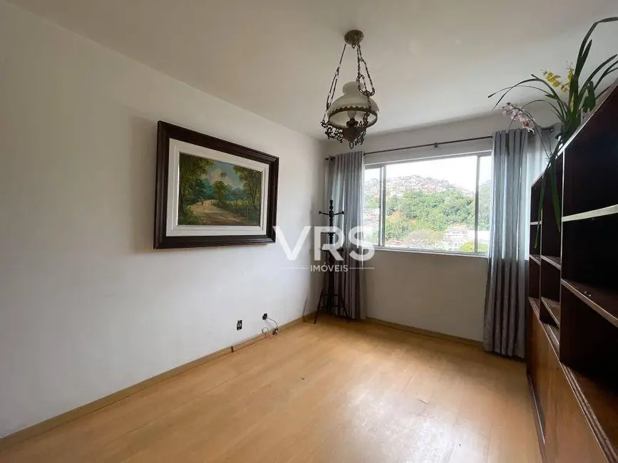 Foto 3 de Apartamento com 1 quarto à venda, 50m2 em Várzea, Teresopolis - RJ