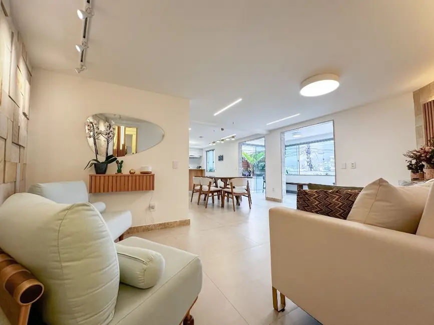 Foto 1 de Casa de Condomínio com 3 quartos à venda, 250m2 em Alto, Teresopolis - RJ