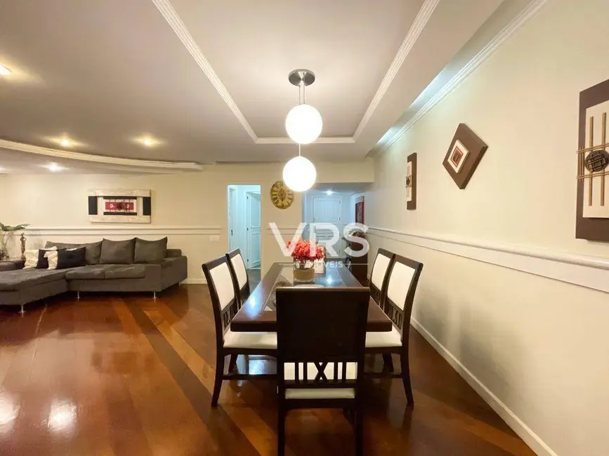 Foto 3 de Apartamento com 3 quartos à venda, 174m2 em Várzea, Teresopolis - RJ