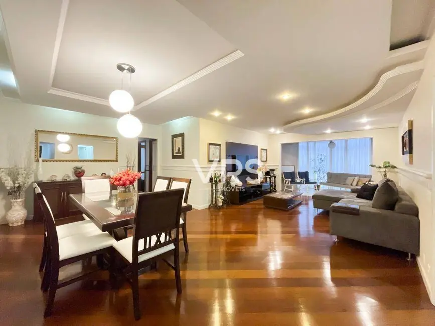 Foto 1 de Apartamento com 3 quartos à venda, 174m2 em Várzea, Teresopolis - RJ