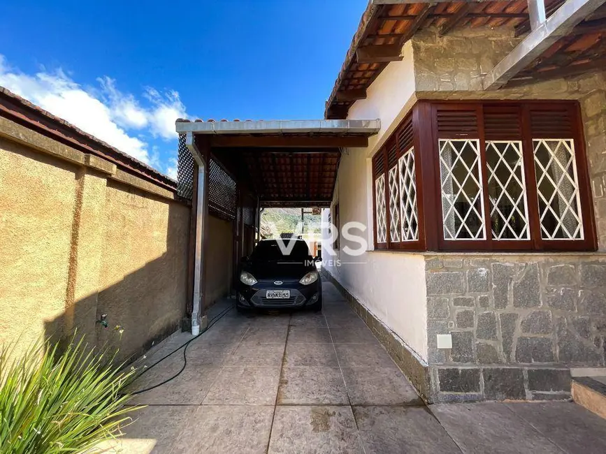 Foto 5 de Casa com 3 quartos à venda, 480m2 em Jardim Cascata, Teresopolis - RJ