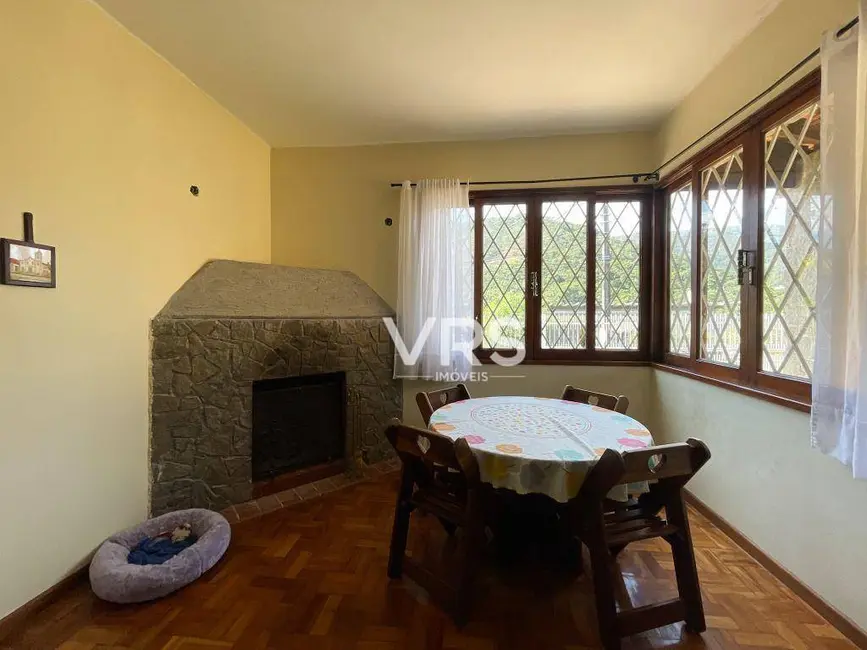 Foto 9 de Casa com 3 quartos à venda, 480m2 em Jardim Cascata, Teresopolis - RJ