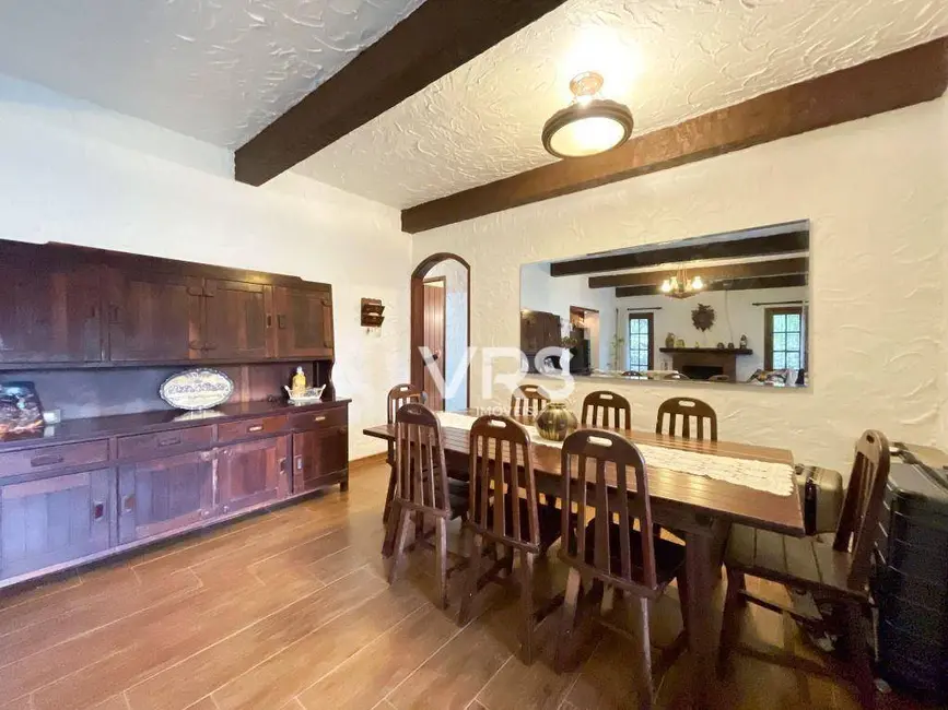 Foto 4 de Casa com 3 quartos à venda, 737m2 em Carlos Guinle, Teresopolis - RJ