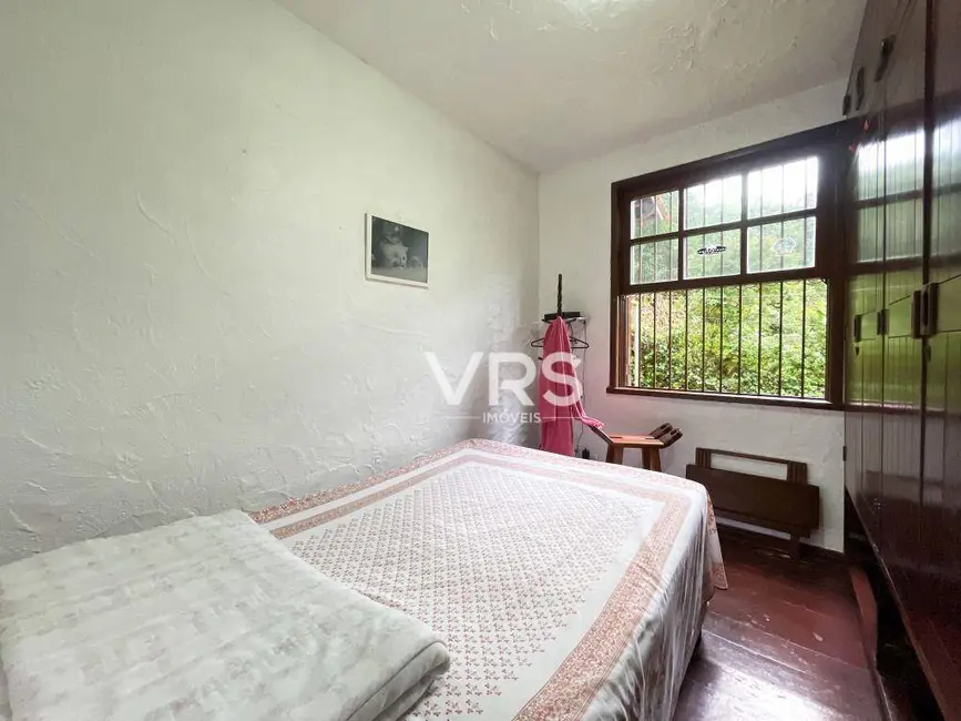 Foto 6 de Casa com 3 quartos à venda, 737m2 em Carlos Guinle, Teresopolis - RJ