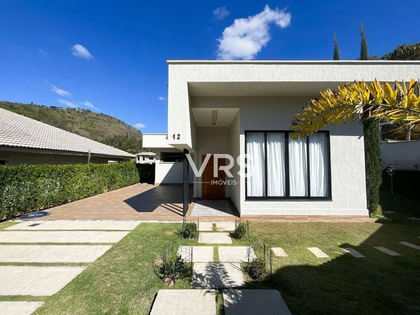 Foto 1 de Casa de Condomínio com 3 quartos à venda, 450m2 em Albuquerque, Teresopolis - RJ