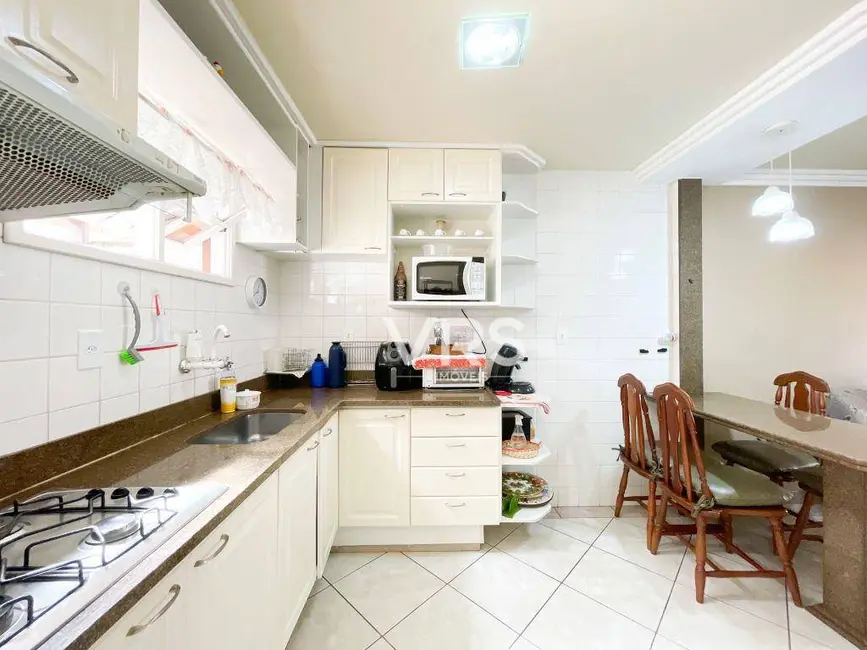 Foto 8 de Casa de Condomínio com 3 quartos à venda, 6700m2 em Tijuca, Teresopolis - RJ