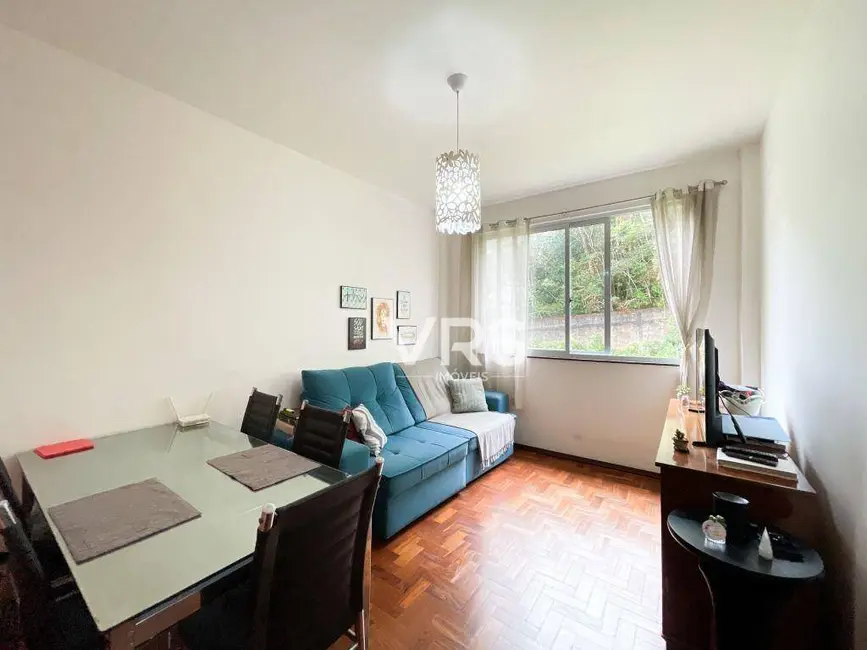 Foto 2 de Apartamento com 2 quartos à venda, 42m2 em Alto, Teresopolis - RJ