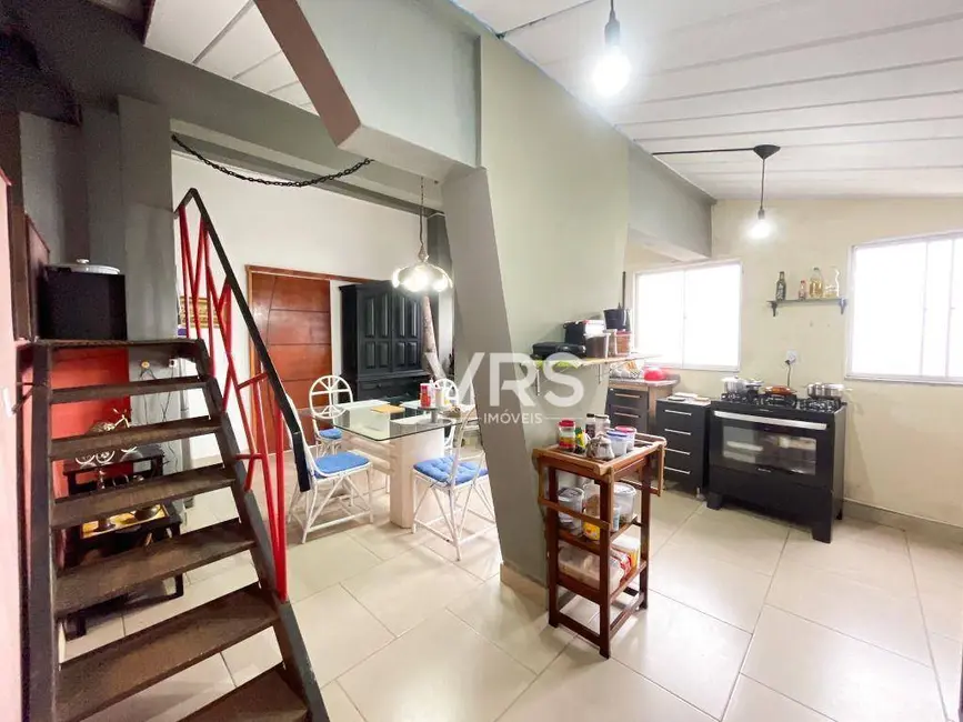 Casa com 4 quartos à venda, 375m2 em Parque do Ingá, Teresopolis - RJ - imagem 8 Foto 8 de Casa com 4 quartos à venda, 375m2 em Parque do Ingá, Teresopolis - RJ