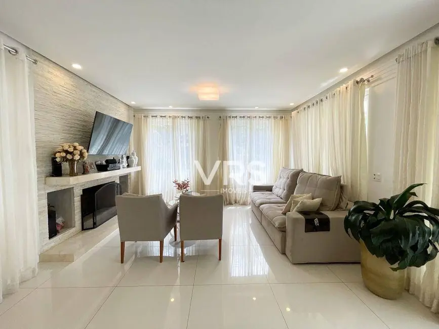 Foto 9 de Casa de Condomínio com 4 quartos à venda, 300m2 em Posse, Teresopolis - RJ