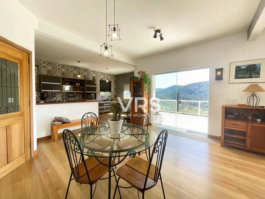 Foto 1 de Casa de Condomínio com 4 quartos à venda, 906m2 em Albuquerque, Teresopolis - RJ