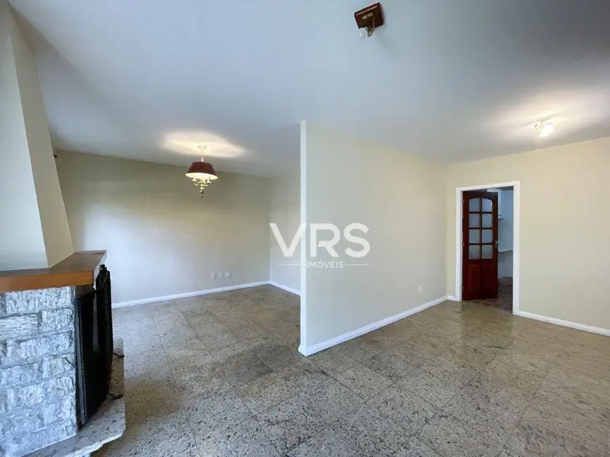 Casa de Condomínio com 5 quartos à venda, 72m2 em Alto, Teresopolis - RJ - imagem 9 Foto 9 de Casa de Condomínio com 5 quartos à venda, 72m2 em Alto, Teresopolis - RJ