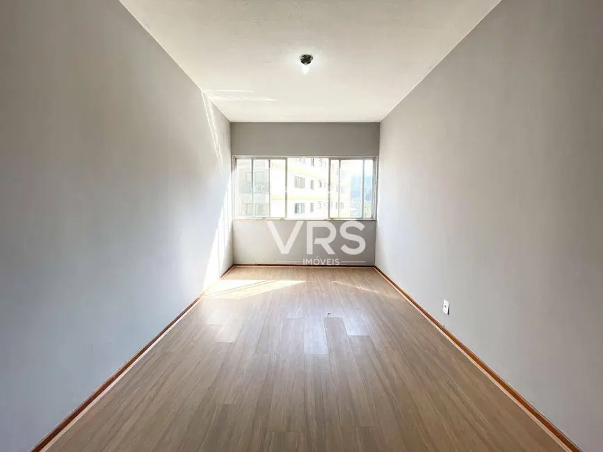 Foto 1 de Apartamento com 2 quartos à venda, 60m2 em Vale do Paraíso, Teresopolis - RJ