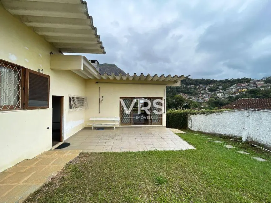 Casa com 5 quartos à venda, 1939m2 em Agriões, Teresopolis - RJ - imagem 7 Foto 7 de Casa com 5 quartos à venda, 1939m2 em Agriões, Teresopolis - RJ