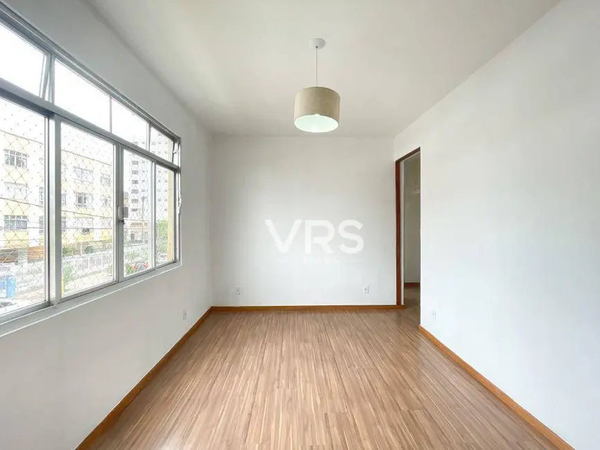 Apartamento com 2 quartos para alugar, 48m2 em Agriões, Teresopolis - RJ - imagem 1 Foto 1 de Apartamento com 2 quartos para alugar, 48m2 em Agriões, Teresopolis - RJ