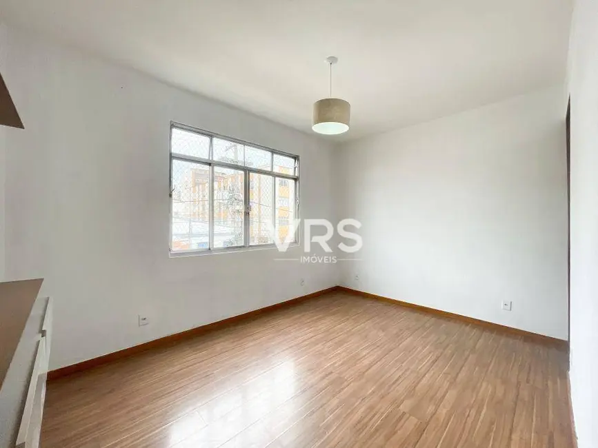 Apartamento com 2 quartos para alugar, 48m2 em Agriões, Teresopolis - RJ - imagem 2 Foto 2 de Apartamento com 2 quartos para alugar, 48m2 em Agriões, Teresopolis - RJ