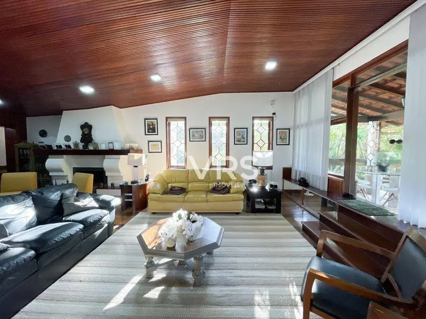 Foto 9 de Casa de Condomínio com 5 quartos à venda, 1600m2 em Parque do Imbui, Teresopolis - RJ