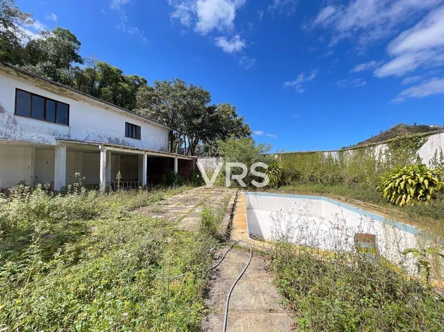 Casa com 5 quartos à venda, 1235m2 em Quinta da Barra, Teresopolis - RJ - imagem 3 Foto 3 de Casa com 5 quartos à venda, 1235m2 em Quinta da Barra, Teresopolis - RJ