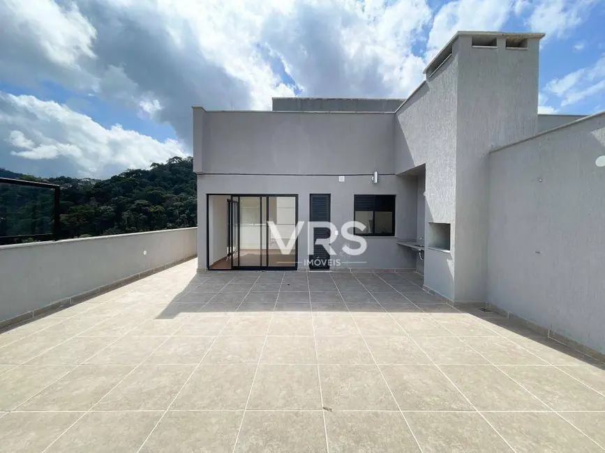 Cobertura com 2 quartos à venda, 146m2 em Várzea, Teresopolis - RJ - imagem 4 Foto 4 de Cobertura com 2 quartos à venda, 146m2 em Várzea, Teresopolis - RJ