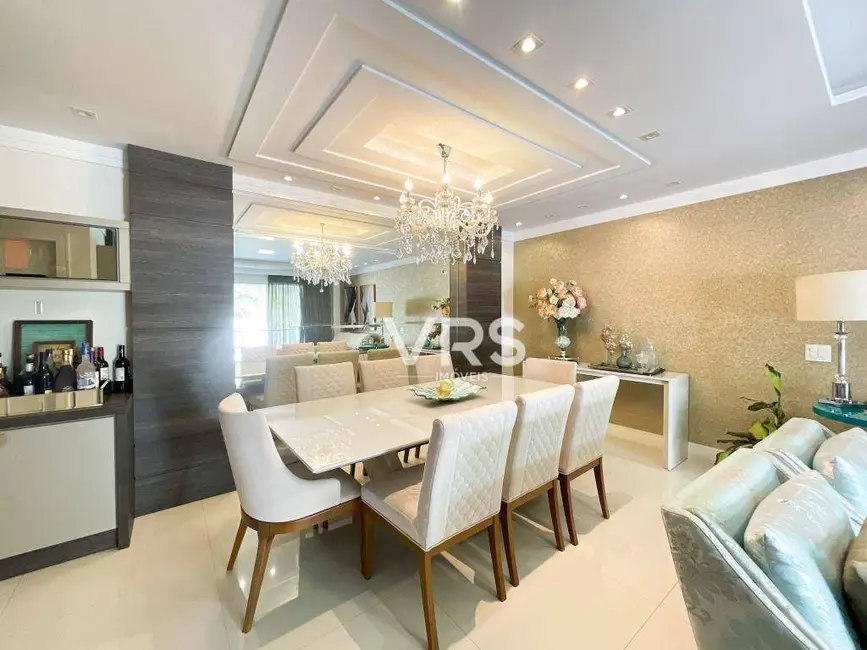 Cobertura com 4 quartos à venda, 276m2 em Várzea, Teresopolis - RJ - imagem 6 Foto 6 de Cobertura com 4 quartos à venda, 276m2 em Várzea, Teresopolis - RJ