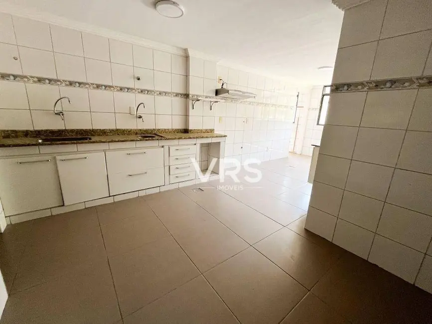 Foto 5 de Apartamento com 3 quartos à venda, 220m2 em Parque das Palmeiras, Angra Dos Reis - RJ