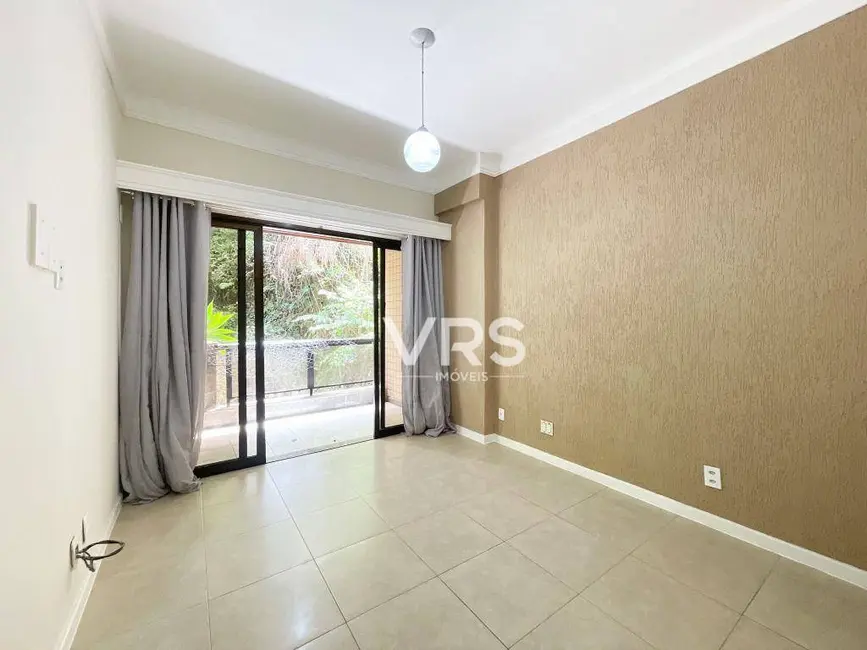 Foto 9 de Apartamento com 3 quartos à venda, 110m2 em Várzea, Teresopolis - RJ