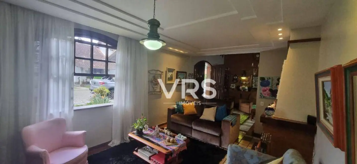 Foto 6 de Casa de Condomínio com 3 quartos à venda, 90m2 em Várzea, Teresopolis - RJ