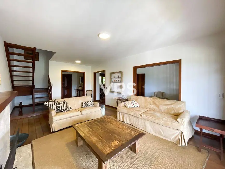 Foto 5 de Casa com 5 quartos à venda, 2280m2 em Parque do Imbui, Teresopolis - RJ