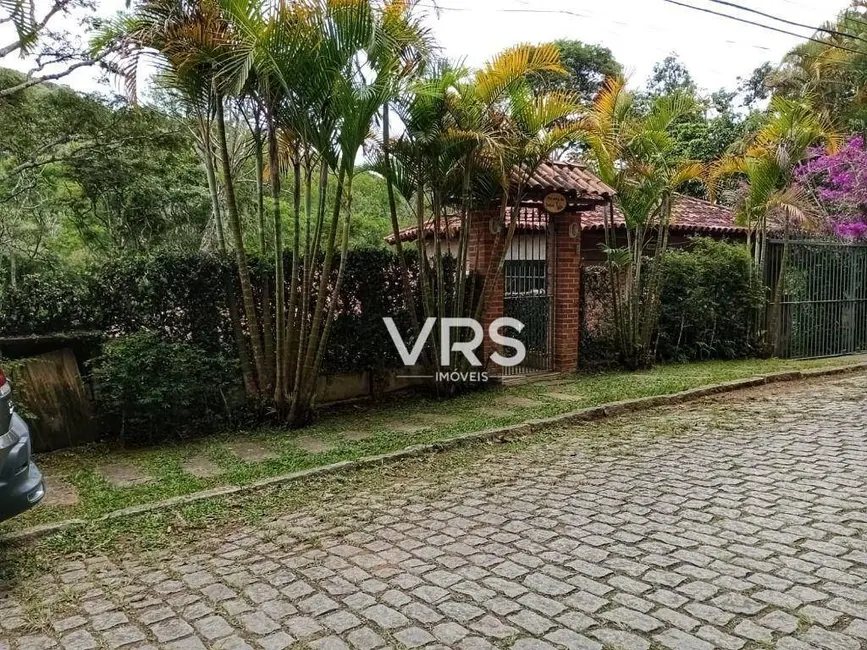 Foto 5 de Casa com 3 quartos à venda, 1060m2 em Golfe, Teresopolis - RJ