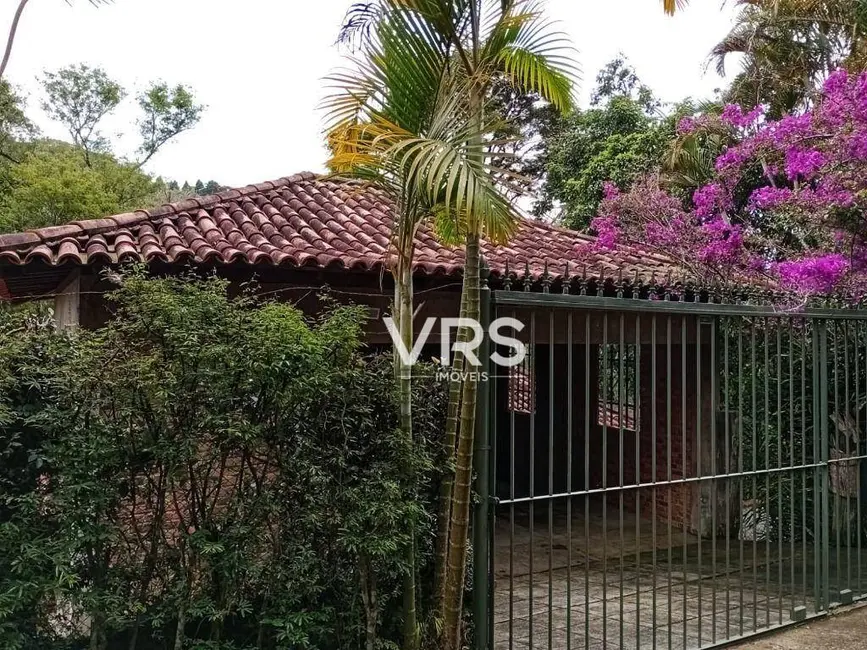 Foto 4 de Casa com 3 quartos à venda, 1060m2 em Golfe, Teresopolis - RJ
