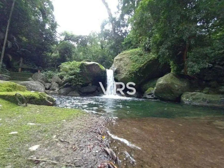 Casa com 7 quartos à venda, 2865m2 em Várzea Alegre, Guapimirim - RJ - imagem 1 Foto 1 de Casa com 7 quartos à venda, 2865m2 em Várzea Alegre, Guapimirim - RJ
