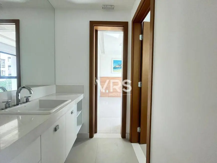 Foto 9 de Apartamento com 4 quartos à venda, 125m2 em Várzea, Teresopolis - RJ