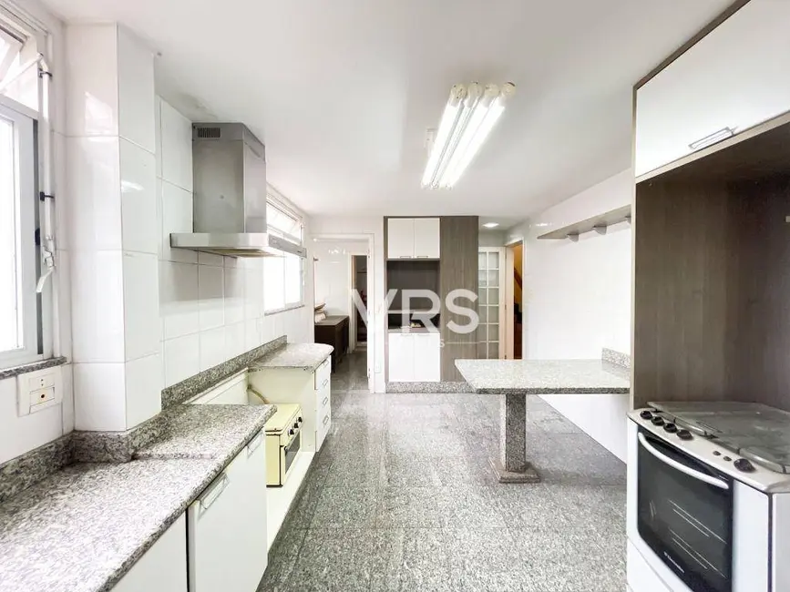 Foto 8 de Casa com 3 quartos à venda, 360m2 em Jardim Cascata, Teresopolis - RJ