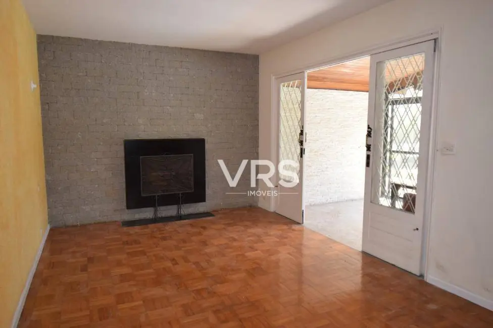 Foto 3 de Casa com 3 quartos à venda, 360m2 em Jardim Cascata, Teresopolis - RJ