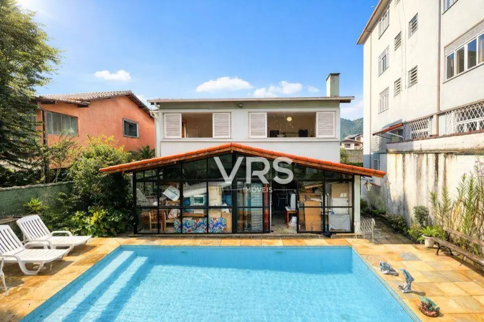 Foto 2 de Casa com 3 quartos à venda, 360m2 em Jardim Cascata, Teresopolis - RJ