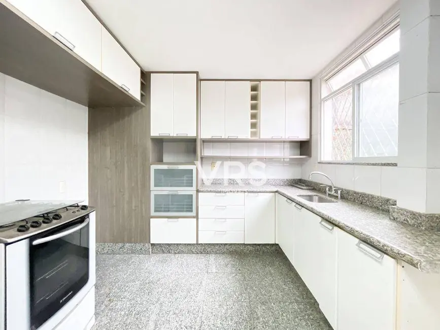 Foto 7 de Casa com 3 quartos à venda, 360m2 em Jardim Cascata, Teresopolis - RJ