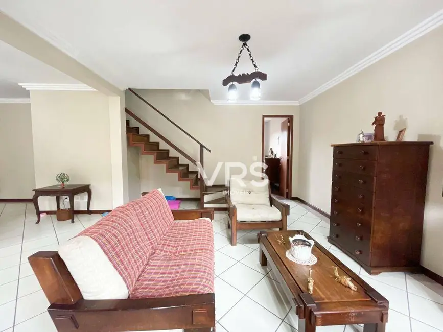 Casa de Condomínio com 4 quartos à venda, 6700m2 em Tijuca, Teresopolis - RJ - imagem 5 Foto 5 de Casa de Condomínio com 4 quartos à venda, 6700m2 em Tijuca, Teresopolis - RJ