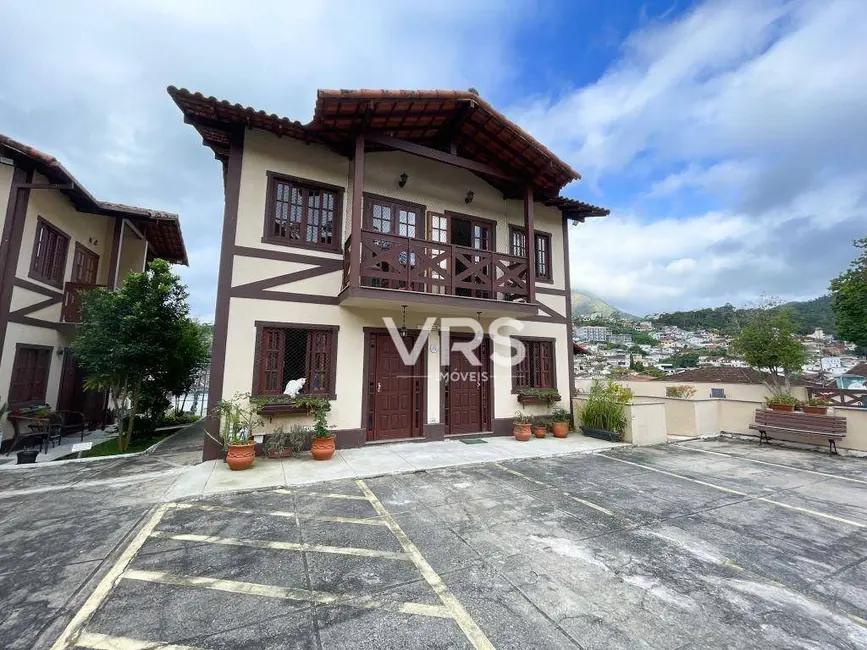 Casa de Condomínio com 4 quartos à venda, 6700m2 em Tijuca, Teresopolis - RJ - imagem 1 Foto 1 de Casa de Condomínio com 4 quartos à venda, 6700m2 em Tijuca, Teresopolis - RJ