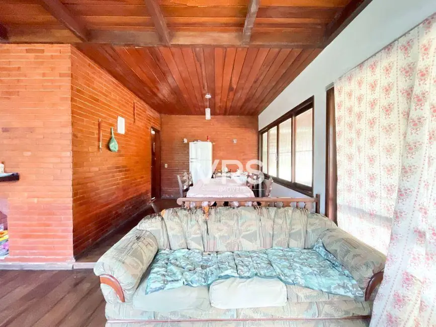 Casa com 3 quartos à venda, 1000m2 em Parque do Imbui, Teresopolis - RJ - imagem 9 Foto 9 de Casa com 3 quartos à venda, 1000m2 em Parque do Imbui, Teresopolis - RJ