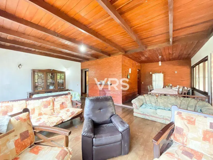 Casa com 3 quartos à venda, 1000m2 em Parque do Imbui, Teresopolis - RJ - imagem 8 Foto 8 de Casa com 3 quartos à venda, 1000m2 em Parque do Imbui, Teresopolis - RJ