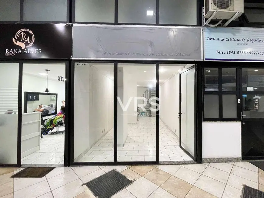 Loja para alugar, 36m2 em Várzea, Teresopolis - RJ - imagem 1 Foto 1 de Loja para alugar, 36m2 em Várzea, Teresopolis - RJ