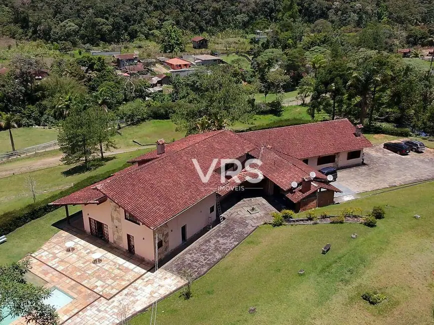 Pousada com 7 quartos à venda, 3000000m2 em Prata dos Aredes, Teresopolis - RJ - imagem 2 Foto 2 de Pousada com 7 quartos à venda, 3000000m2 em Prata dos Aredes, Teresopolis - RJ