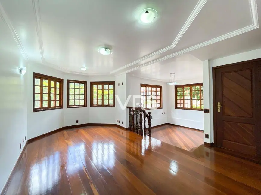 Casa de Condomínio com 6 quartos à venda, 3850m2 em Albuquerque, Teresopolis - RJ - imagem 8 Foto 8 de Casa de Condomínio com 6 quartos à venda, 3850m2 em Albuquerque, Teresopolis - RJ