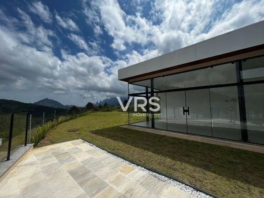 Foto 4 de Terreno / Lote à venda, 347m2 em Albuquerque, Teresopolis - RJ