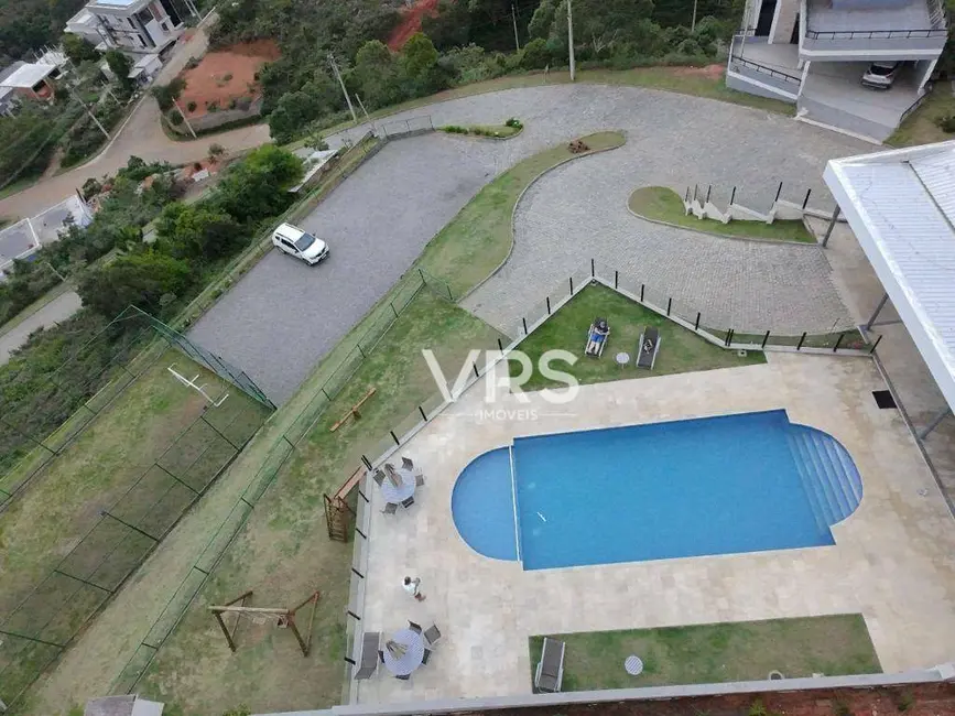 Foto 2 de Terreno / Lote à venda, 347m2 em Albuquerque, Teresopolis - RJ