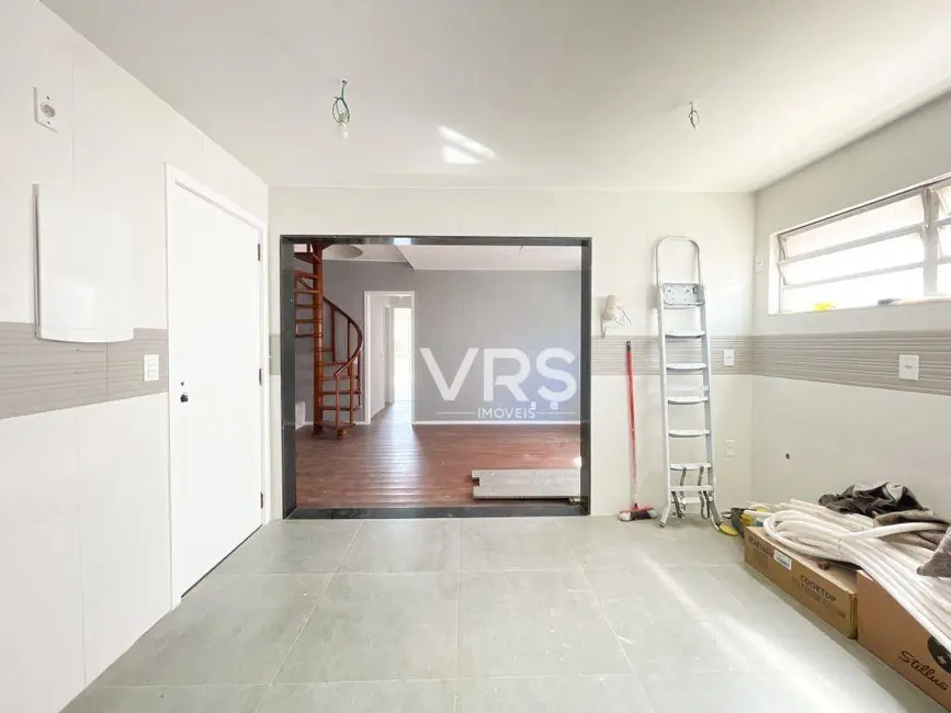 Foto 7 de Cobertura com 3 quartos à venda, 140m2 em Várzea, Teresopolis - RJ