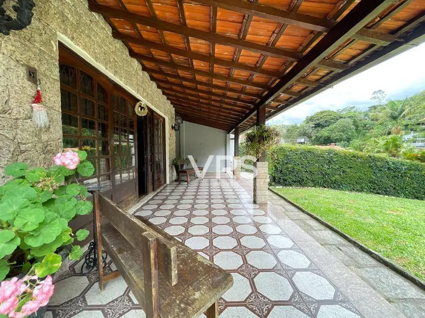 Casa com 6 quartos à venda, 667m2 em Carlos Guinle, Teresopolis - RJ - imagem 6 Foto 6 de Casa com 6 quartos à venda, 667m2 em Carlos Guinle, Teresopolis - RJ