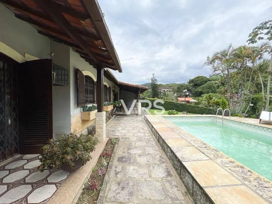 Casa com 6 quartos à venda, 667m2 em Carlos Guinle, Teresopolis - RJ - imagem 5 Foto 5 de Casa com 6 quartos à venda, 667m2 em Carlos Guinle, Teresopolis - RJ