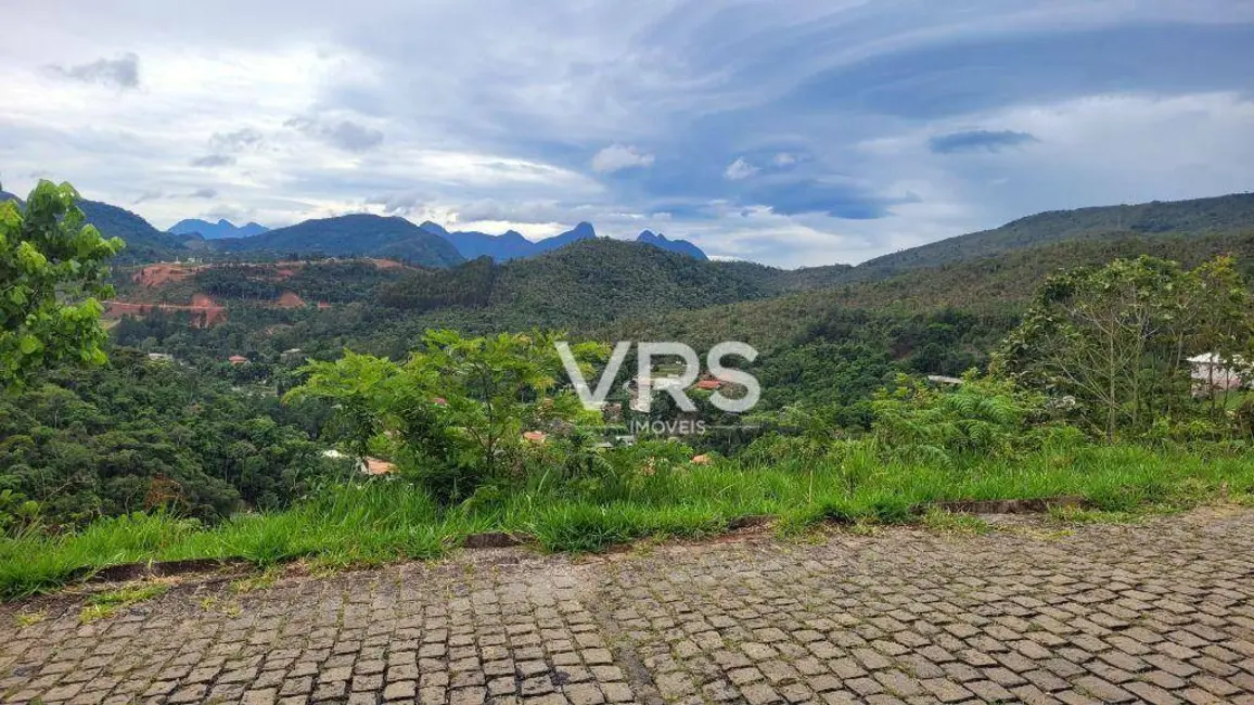 Foto 1 de Terreno / Lote à venda, 855m2 em Albuquerque, Teresopolis - RJ